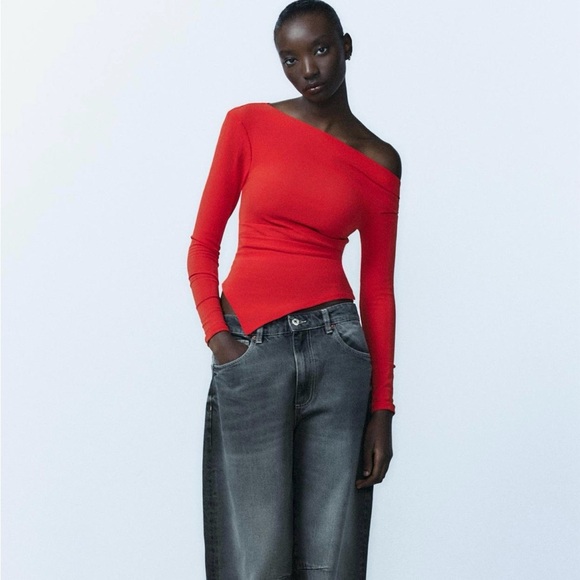 Zara off shoulder top - Picture 2 of 5